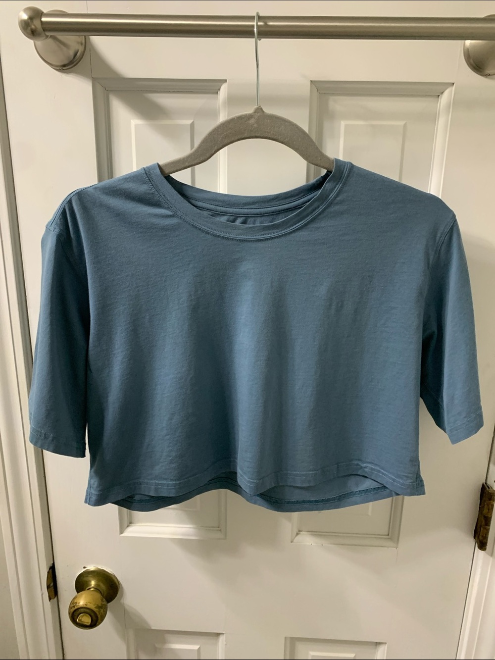 Women's Short-Sleeve Crop Tee - Dusty Blue